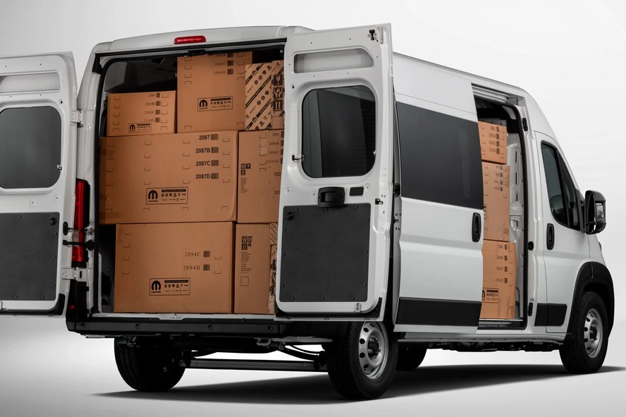 Fiat Ducato se enquadra em novo serviço da Uber