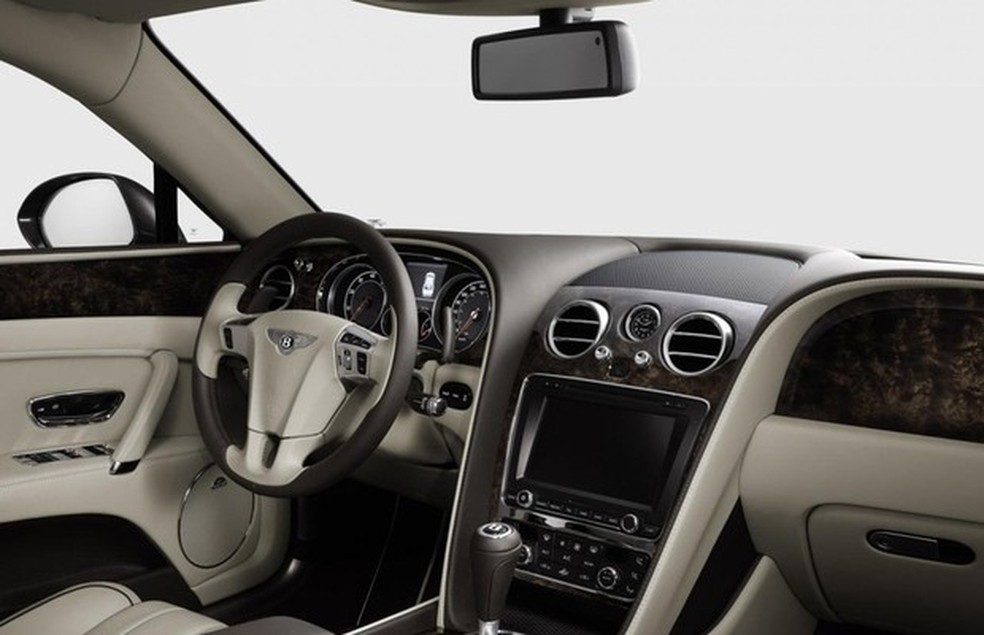 Bentley Continental Flying Spur 2014 (Foto: Divulgação) — Foto: Auto Esporte