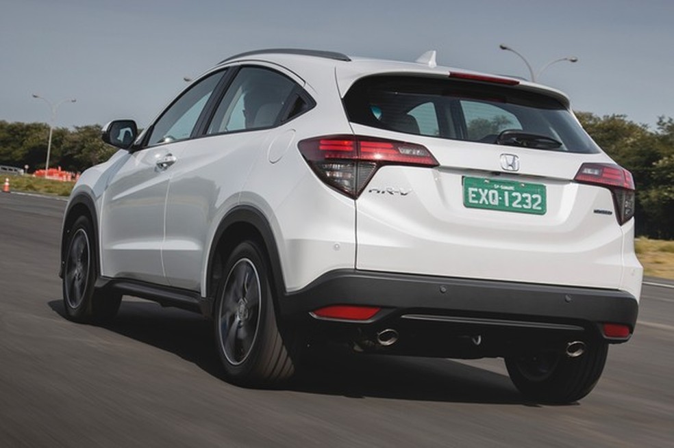 A traseira também conta com LED nas lanternas (Foto: Fabio Aro/Auto News Brasil) — Foto: Auto Esporte