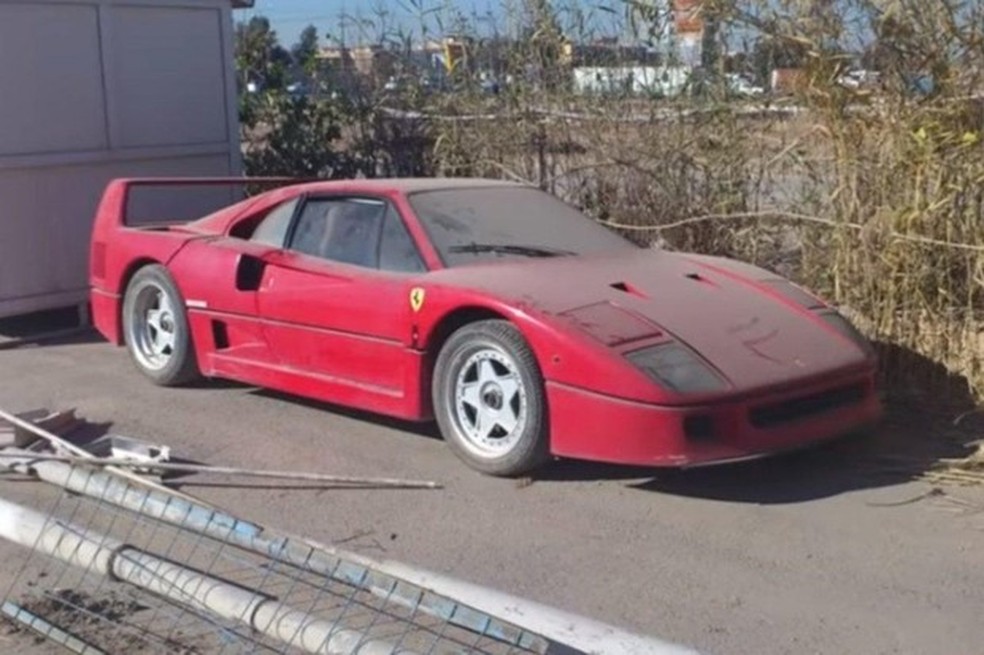 Ferrari F40 do filho de Saddam Hussein (Foto: Reprodução) — Foto: Auto Esporte