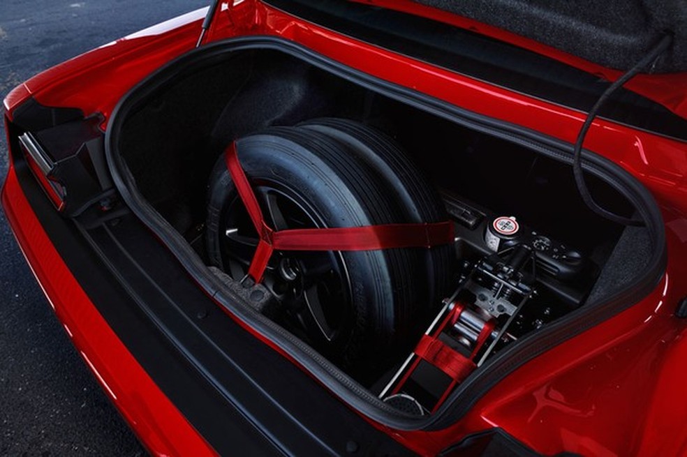 Novo Dodge Challenger SRT Demon (Foto: Divulgação) — Foto: Auto Esporte