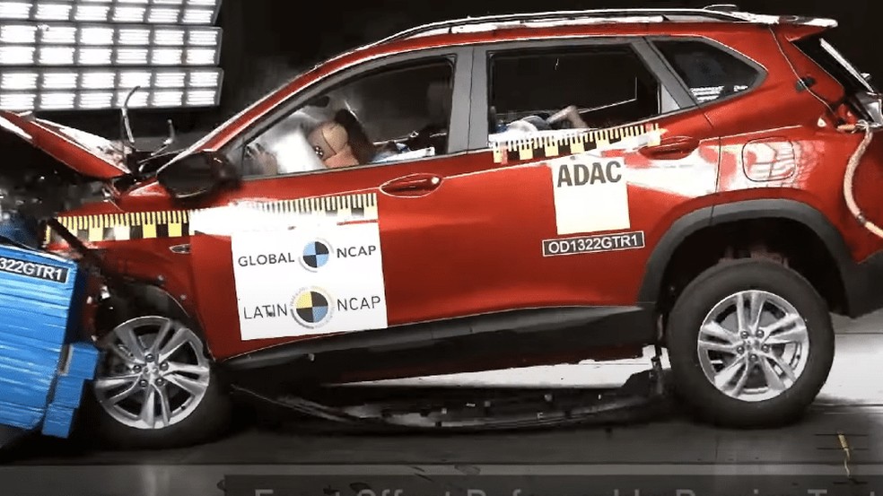 Chevrolet Tracker recebeu nota máxima de segurança nos testes do Latin NCAP — Foto: Divulgação
