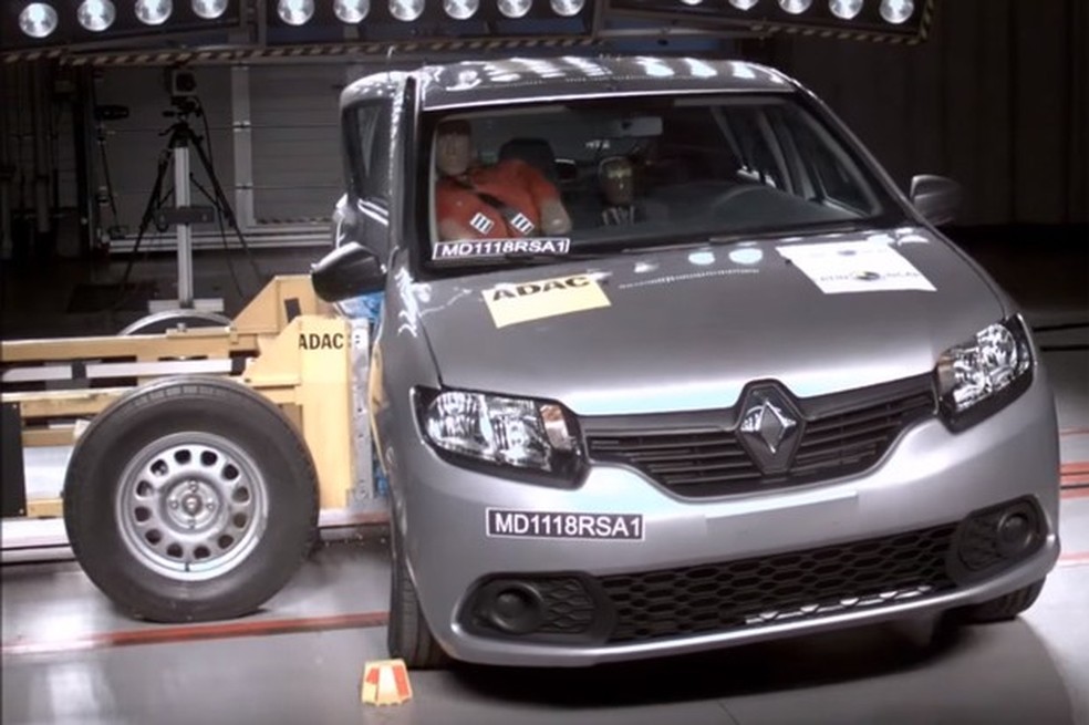 Renault Sandero no crash test do Latin NCAP (Foto: Divulgação) — Foto: Auto Esporte
