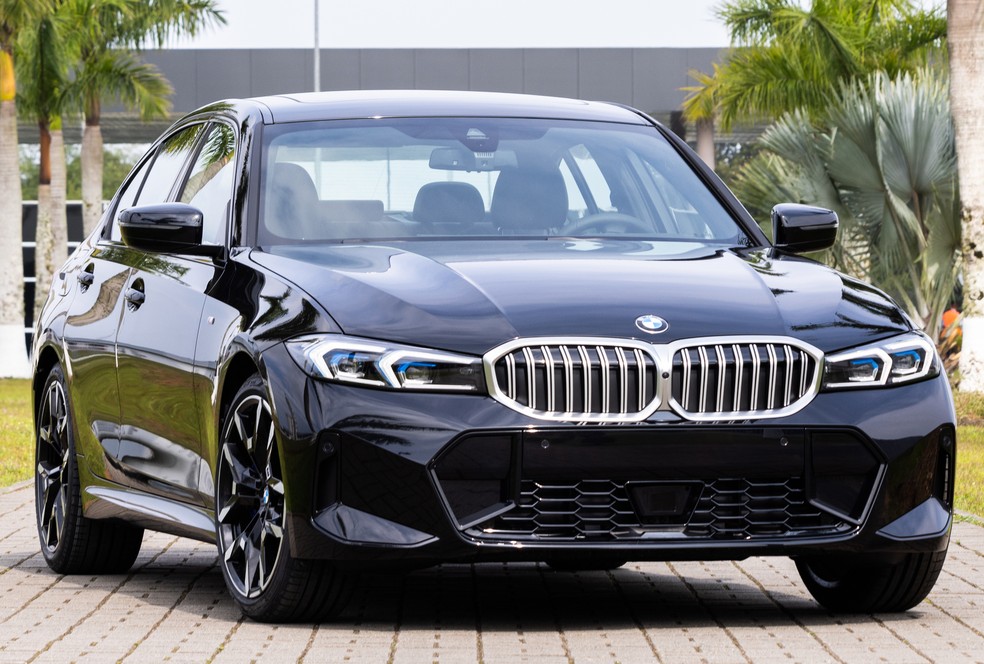 BMW Série 3 é líder de vendas no segmento dos sedãs premium  — Foto: Divulgação