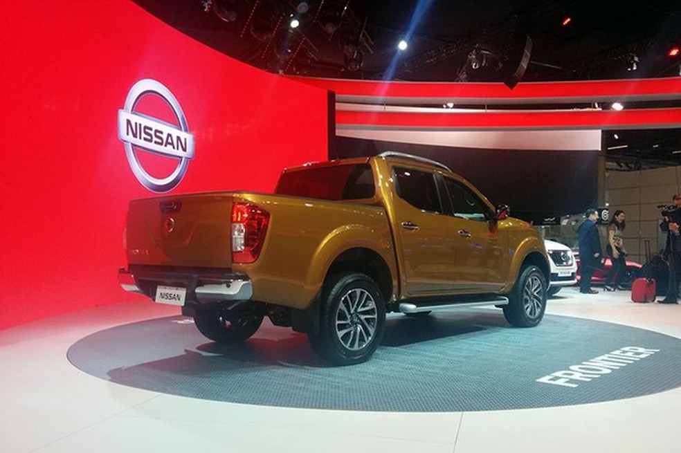 Nissan Frontier 2017 (Foto: Alexandre Izo) — Foto: Auto Esporte