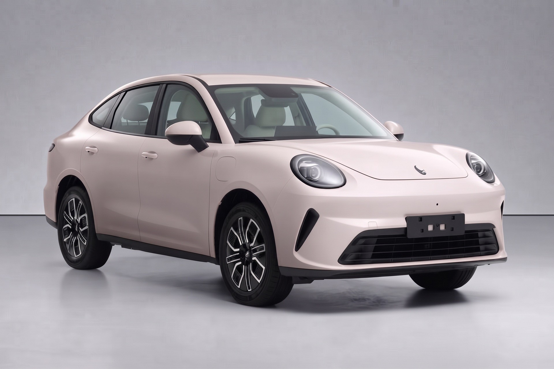 GWM Ora 5 vai virar família e pode ter SUV e sedã produzidos no Brasil