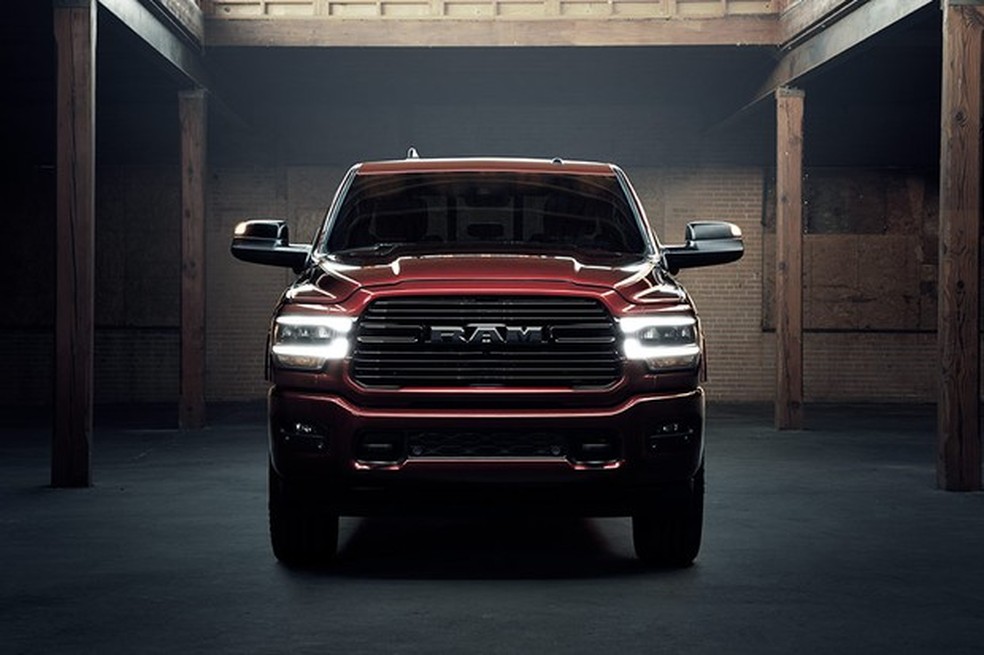 Ram 2500 Night Edition é vendida no Brasil em três cores de carroceria (Foto: Divulgação) — Foto: Auto Esporte