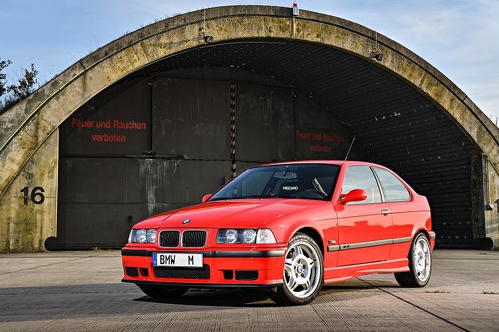 M3 Compact, de 1996, era para ser o esportivo jovial e de entrada da BMW (Foto: Divulgação) — Foto: Auto Esporte