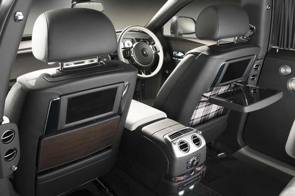 Rolls-Royce Ghost Elegance 2017 (Foto: Divulgação) — Foto: Auto Esporte