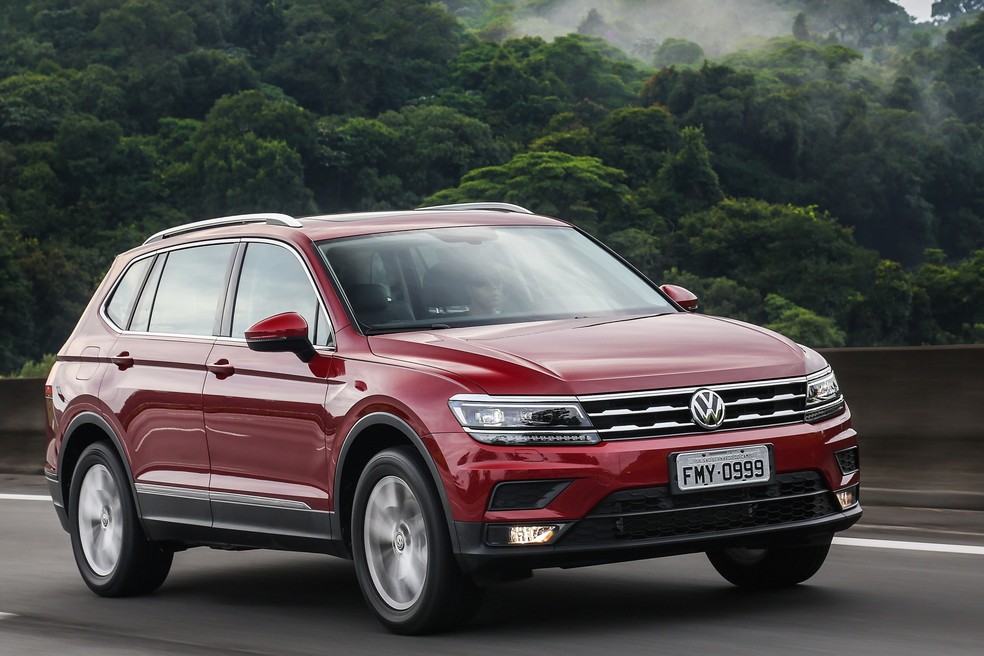 O Volskwagen Tiguan Allspace é um SUV premium de 7 lugares que dispõe de alta tecnologia, conforto e espaço interno — Foto: Divulgação/Volkswagen