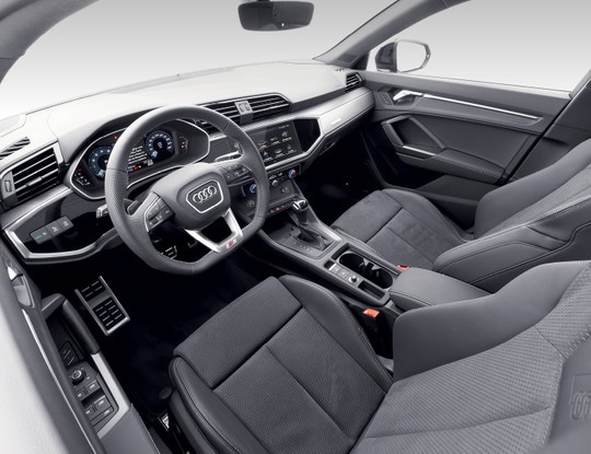 Audi Q3 Anniversary Edition - Acabamento é bom, mas o visual n são é o mais moderno da Audi