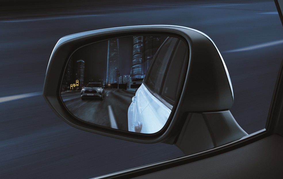  Alerta pré-colisão é uma das novidades presentes no sistema Toyota Safety Sense — Foto: Divulgação