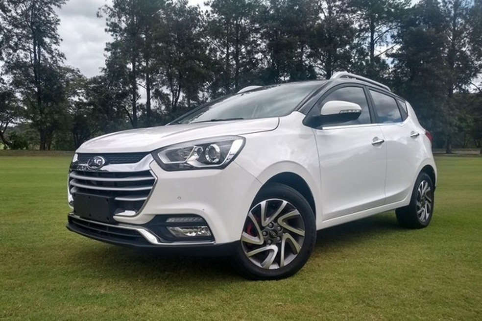 JAC T40 ganha câmbio CVT (Foto: Vagner Aquino) — Foto: Auto Esporte