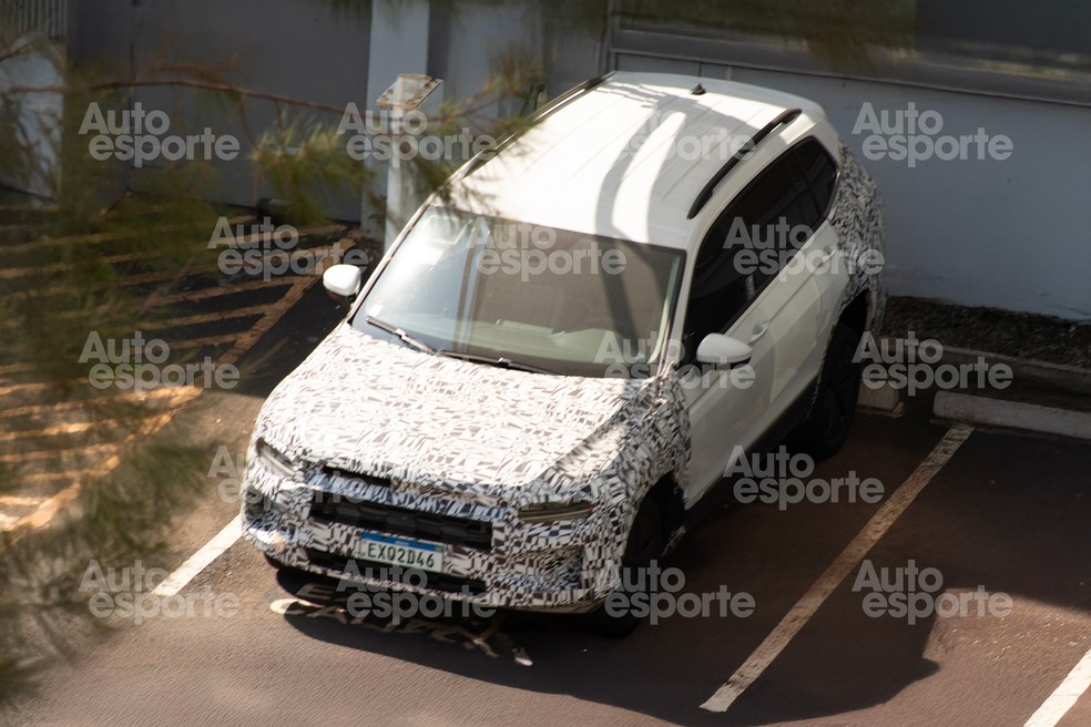 Volkswagen Tiguan também é usado como mula para a picape Udara — Foto: Marlos Ney Vidal/Autos Segredos