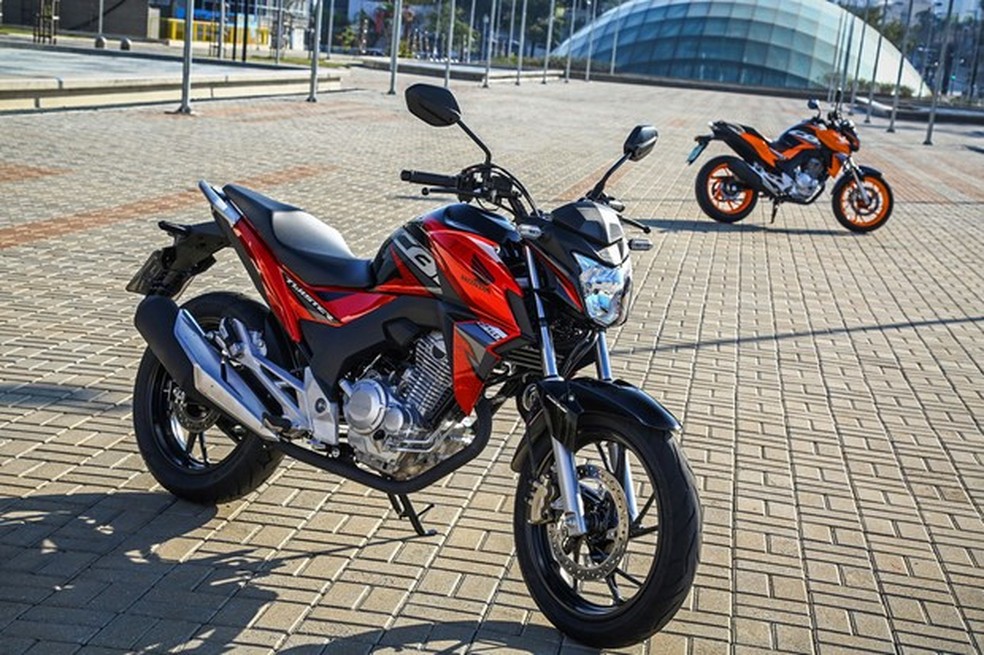 Cor vermelha pode ser escolhida em qualquer versão da CB 250F Twister (Foto: Divulgação) — Foto: Auto Esporte