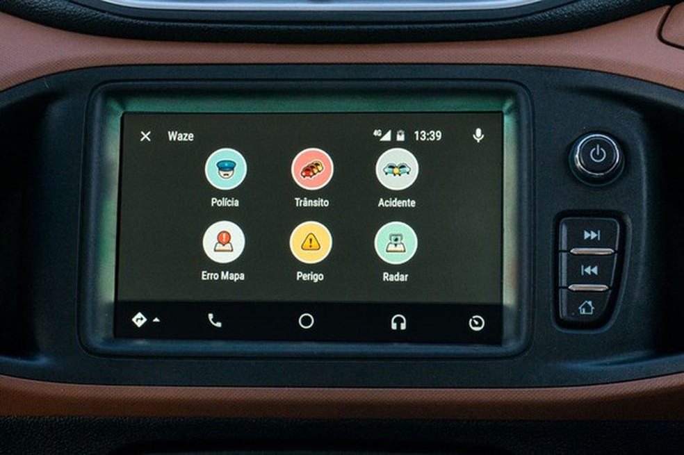 Onix com app Waze no Android Auto (Foto: Divulgação) — Foto: Auto Esporte