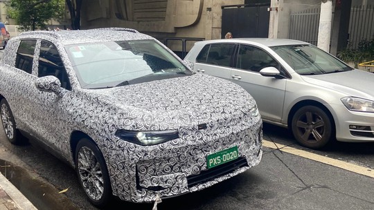 Flagra: Leapmotor C10 vai colocar Stellantis na briga de elétricos chineses