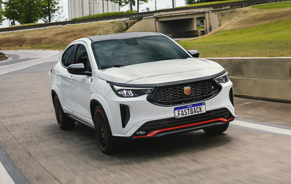 Fiat Fastback Abarth permanece com a mesma cavalaria — Foto: Divulgação