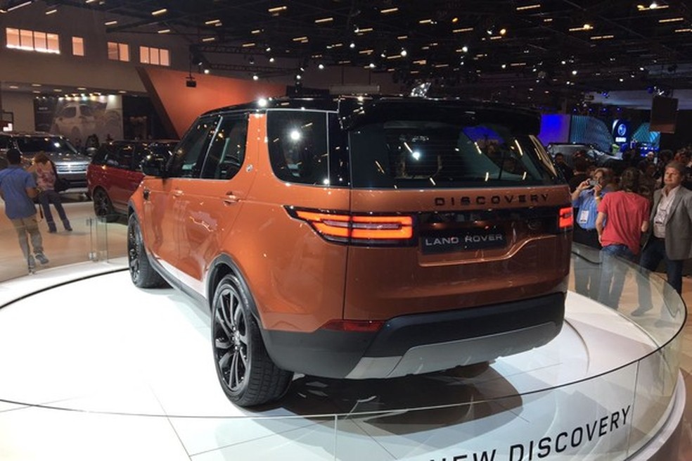 Land Rover Discovery no Salão do Automóvel 2016 (Foto: Guilherme Blanco Muniz/Auto News Brasil) — Foto: Auto Esporte