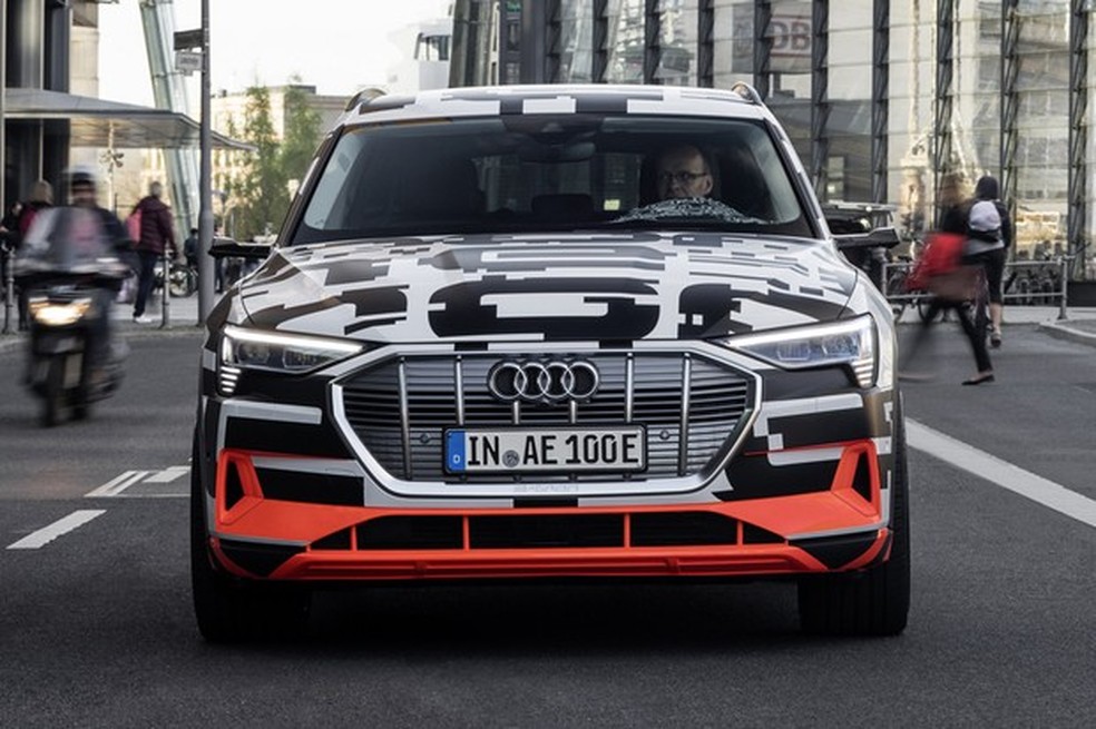 The Audi e-tron Prototype in Berlin (Foto: Divulgação) — Foto: Auto Esporte