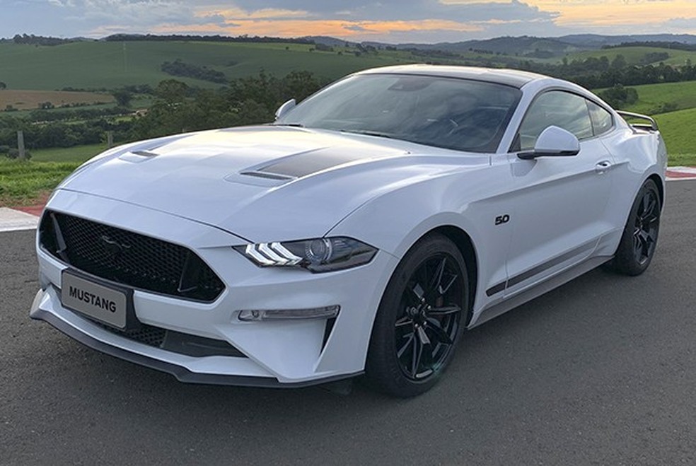 Ford revela o primeiro modelo de corrida do Mustang de nova geração