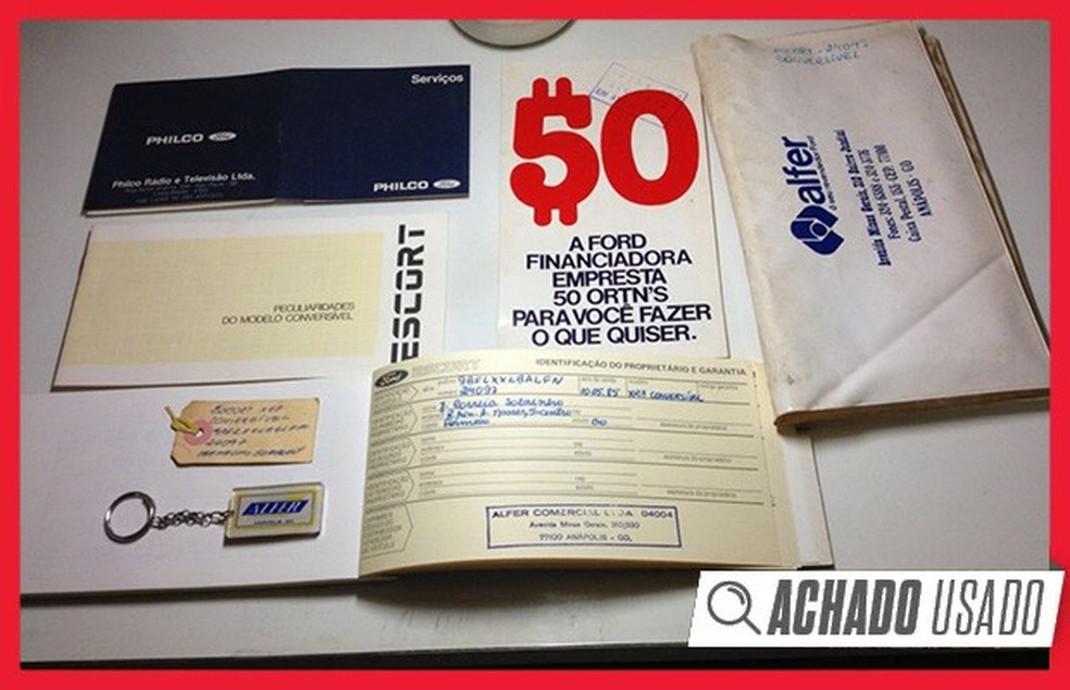 O XR3 conversível 1985 vem com todos os manuais, selos e. até mesmo, chaveiros de época (Foto: Reprodução) — Foto: Auto Esporte