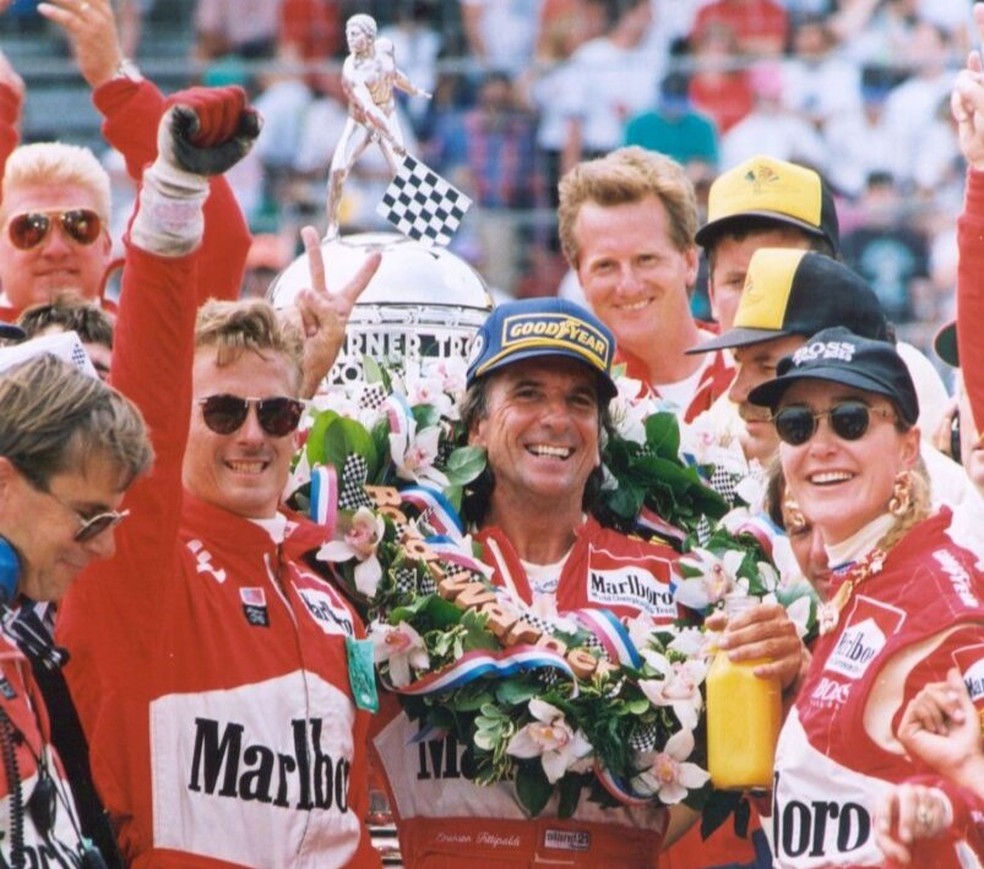 Emerson Fittipaldi foi o primeiro brasileiro bicampeão da F1 — Foto: Divulgação