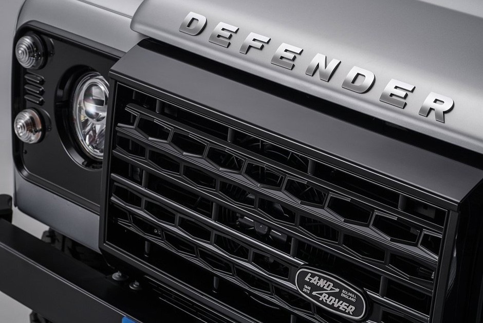 Land Rover Defender 2.000.000