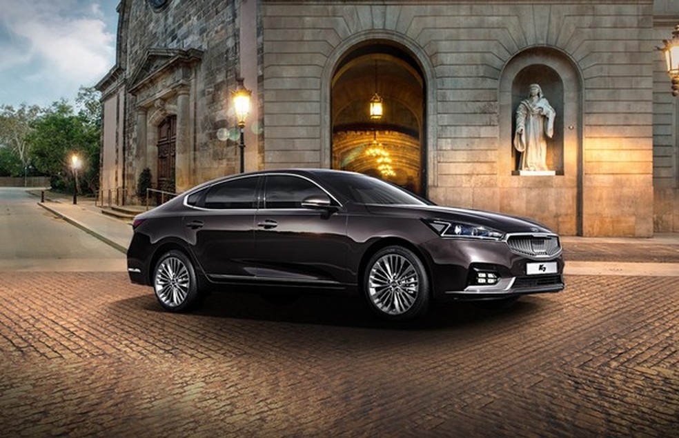 Kia Cadenza 2017 (Foto: Divulgação) — Foto: Auto Esporte