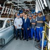 Lula posa na linha de montagem do Caoa Changan Uni-T - Ricardo Stuckert/PR