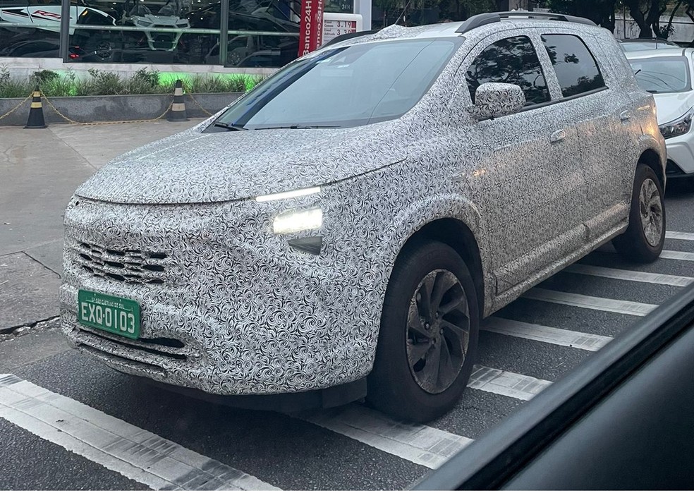 Nova Chevrolet Spin está quase pronta para a briga com o Citroën C3 Aircross — Foto: Demetrios Cardozo/Auto News Brasil