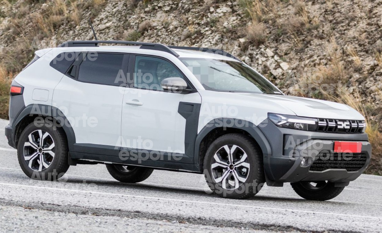 Flagra: Renault testa conjunto híbrido 4×4 de picape sucessora da Oroch