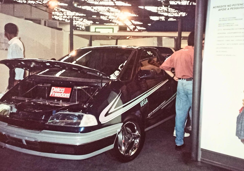 Vega em exposição no Salão do Automóvel de 1994 — Foto: Acervo/Museu da Imprensa Automotiva