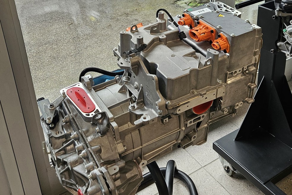 O motor 5AX de Zoe e Kangoo EV, lançado em 2019 — Foto: Langephoto/Autoesporte