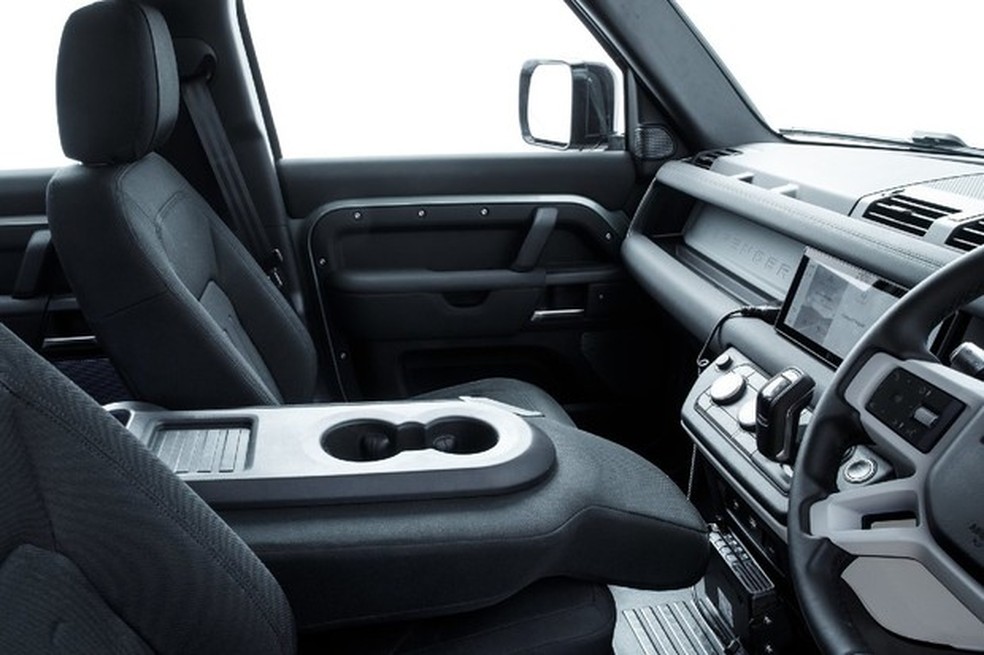 Banco central dianteiro pode ser rebatido para virar um console (Foto: Divulgação) — Foto: Auto Esporte