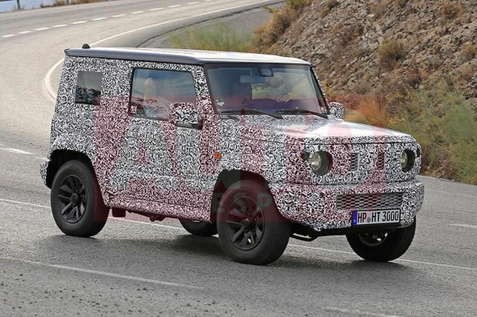 Novo Suzuki Jimny flagrado em testes (Foto: Automedia) — Foto: Auto Esporte