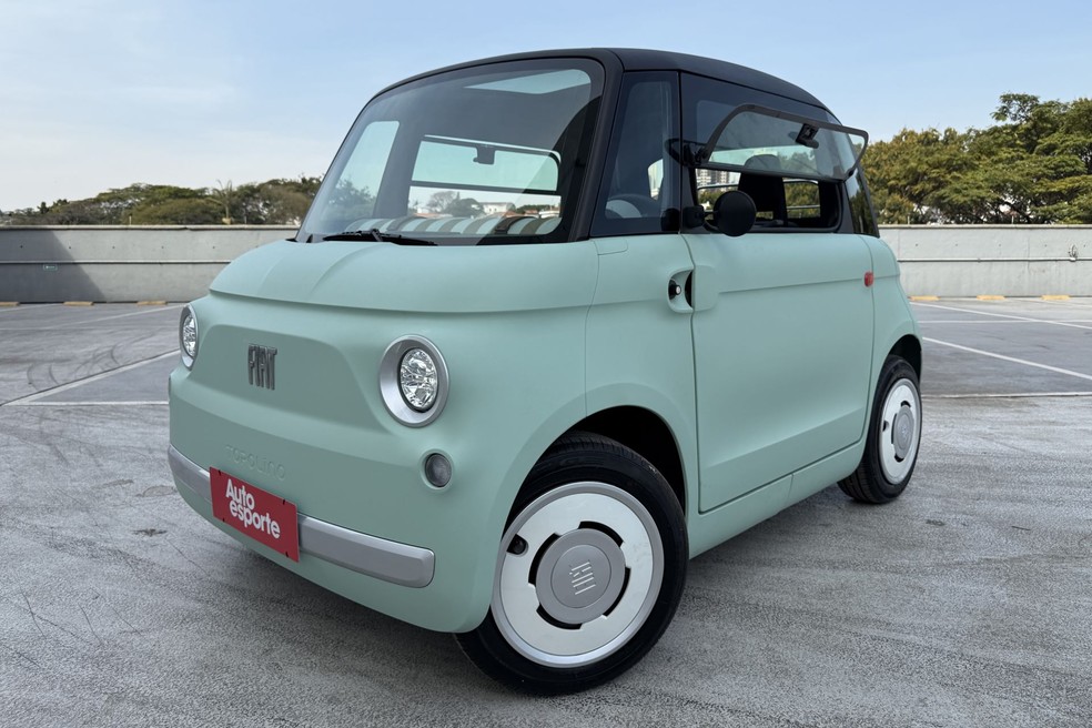Fiat Topolino trata-se do menor carro da marca italiana — Foto: André Paixão/Auto News Brasil