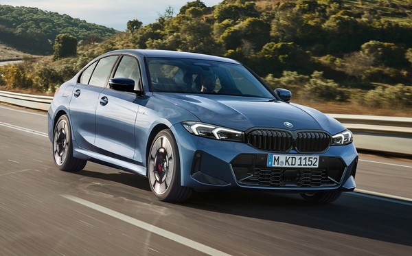 BMW 330e 2025 híbrido faz até 24 km/l e anda 60 km sem gasolina