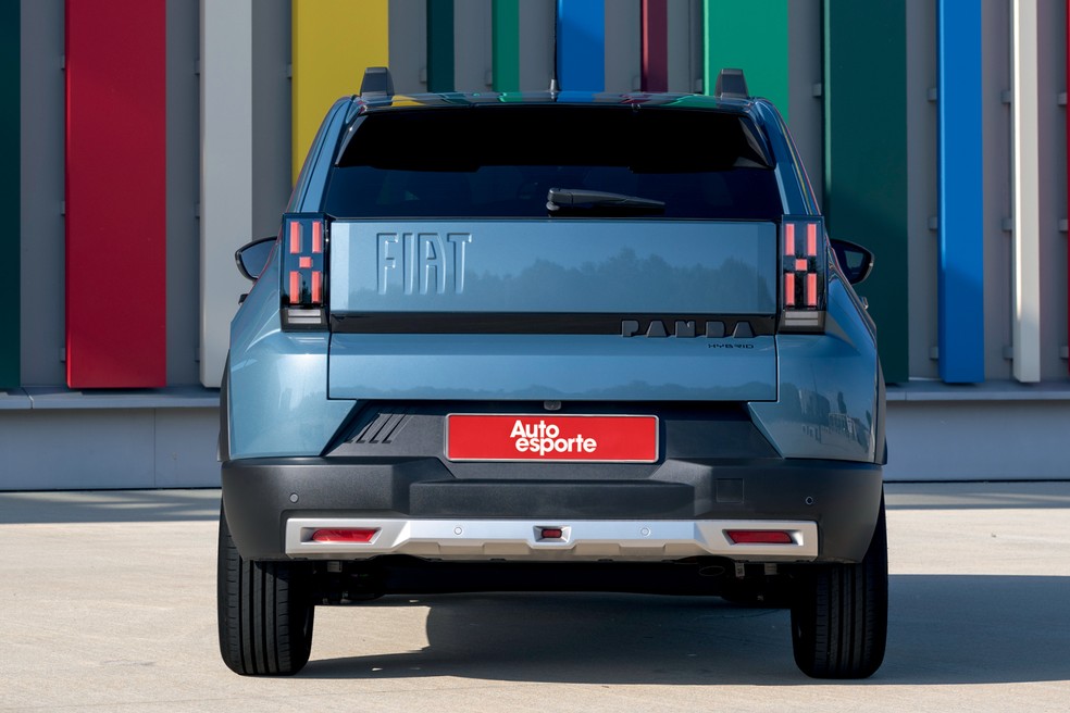 Porta-malas do Fiat Grande Panda Hybrid tem 50 litros a mais que a versão elétrica — Foto: Divulgação