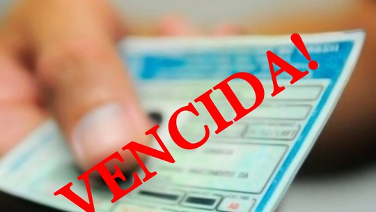 Qual o preço da multa para quem dirige com a CNH vencida?