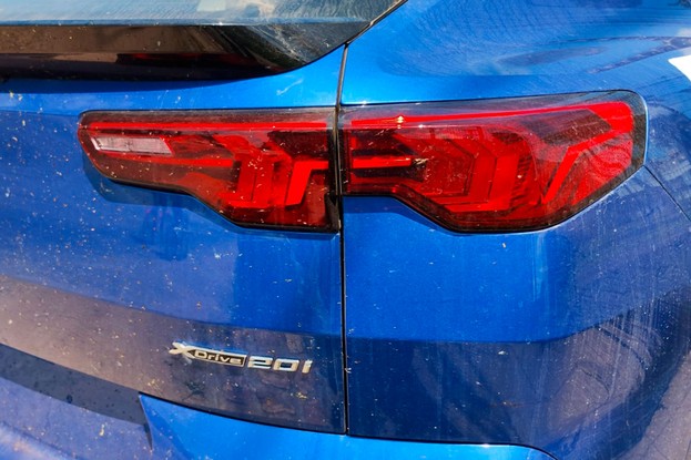 BMW X2 sendo distribuída em Ananindeua (PA)