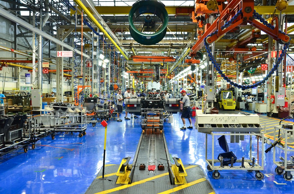Setor de caminhões reage, mas indústria tem 75% de ociosidade — Foto: Mercedes-Benz/Divulgação