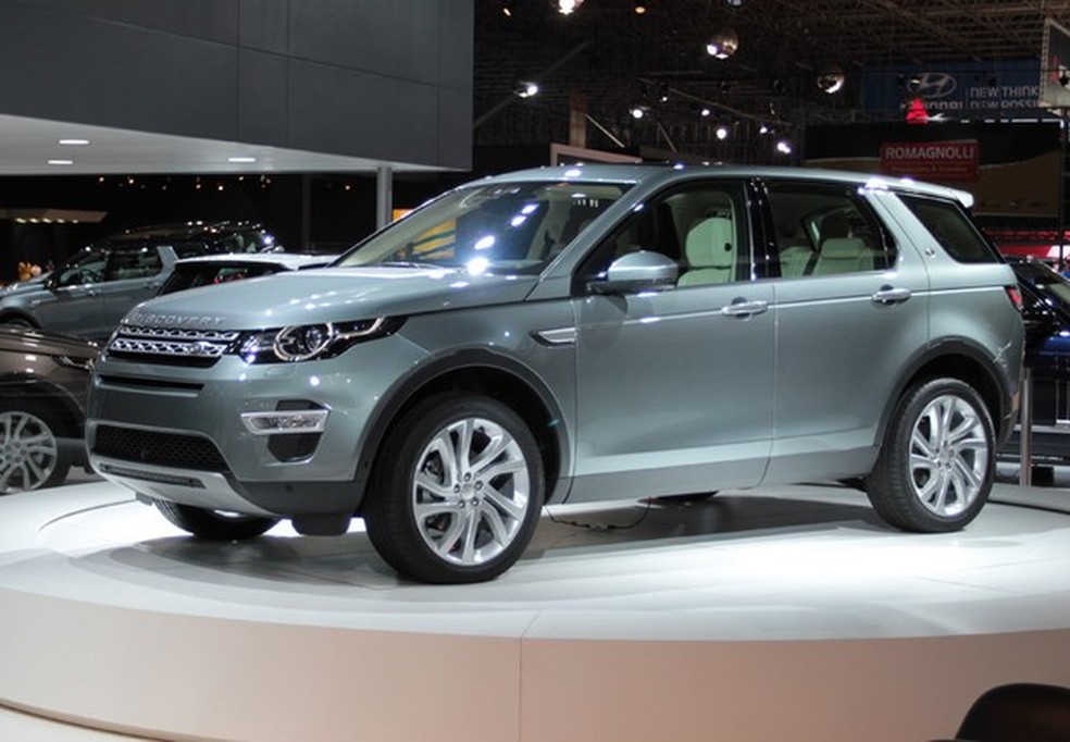 Land Rover Discovery Sport no Salão do Automóvel 2014 (Foto: Fabio Aro/Auto News Brasil) — Foto: Auto Esporte