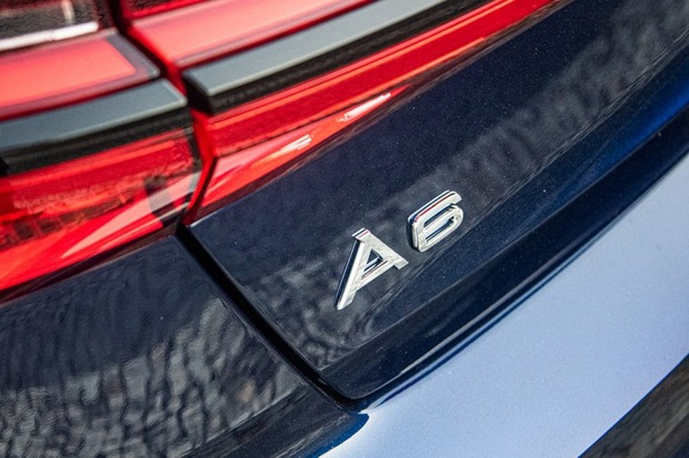 O A6 será oferecido por R$ 30 mil a menos que o irmão A7 Sportback (Foto: Divulgação) — Foto: Auto Esporte