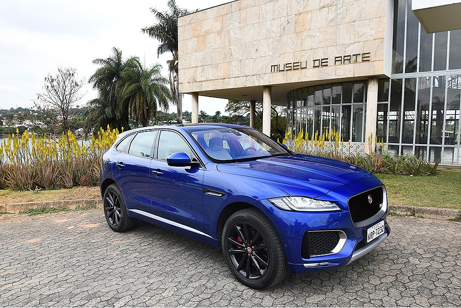 Jaguar F-Pace