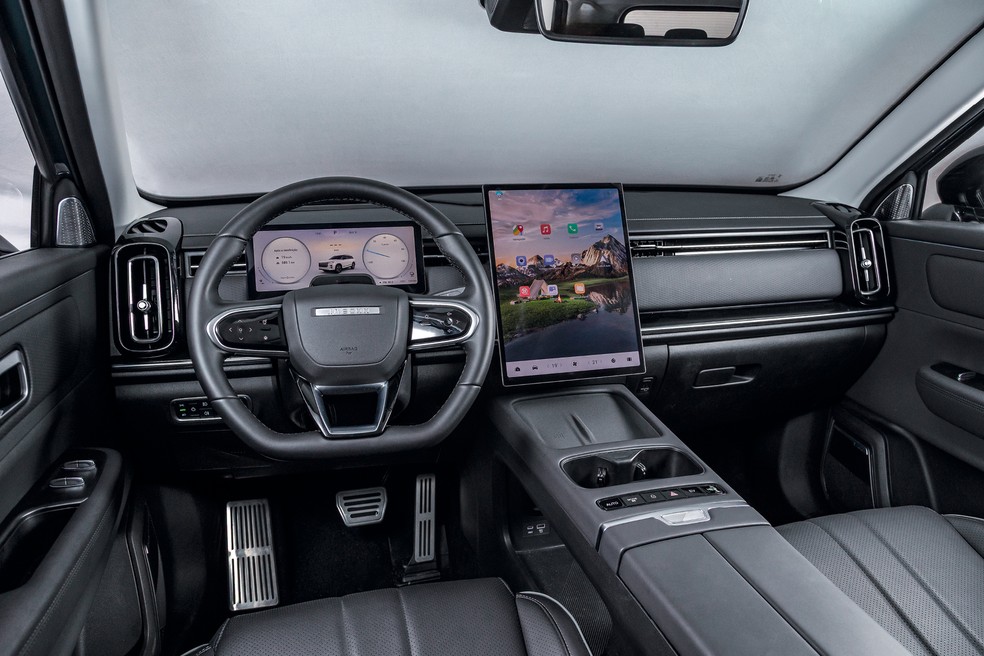 Painel do Jaecoo 7 é onde o SUV chinês brilha — Foto: Renato Durães/Auto News Brasil