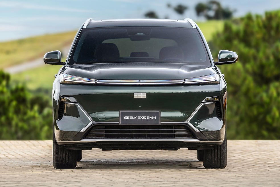 Geely EX5 EM-i híbrido 2027: preços, versões, equipamentos e autonomia