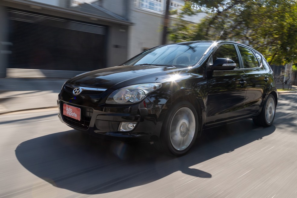 Motor 2.0 aspirado só bebia gasolina, o que era um demérito num segmento em que os concorrentes eram flex — Foto: Renato Durães/Auto News Brasil