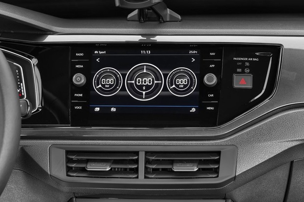 Monitor de desempenho mostra dados como força G e potência instantânea (Foto: Leo Sposito) — Foto: Auto Esporte
