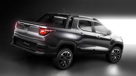 Fiat divulga primeira imagem da traseira da nova Strada